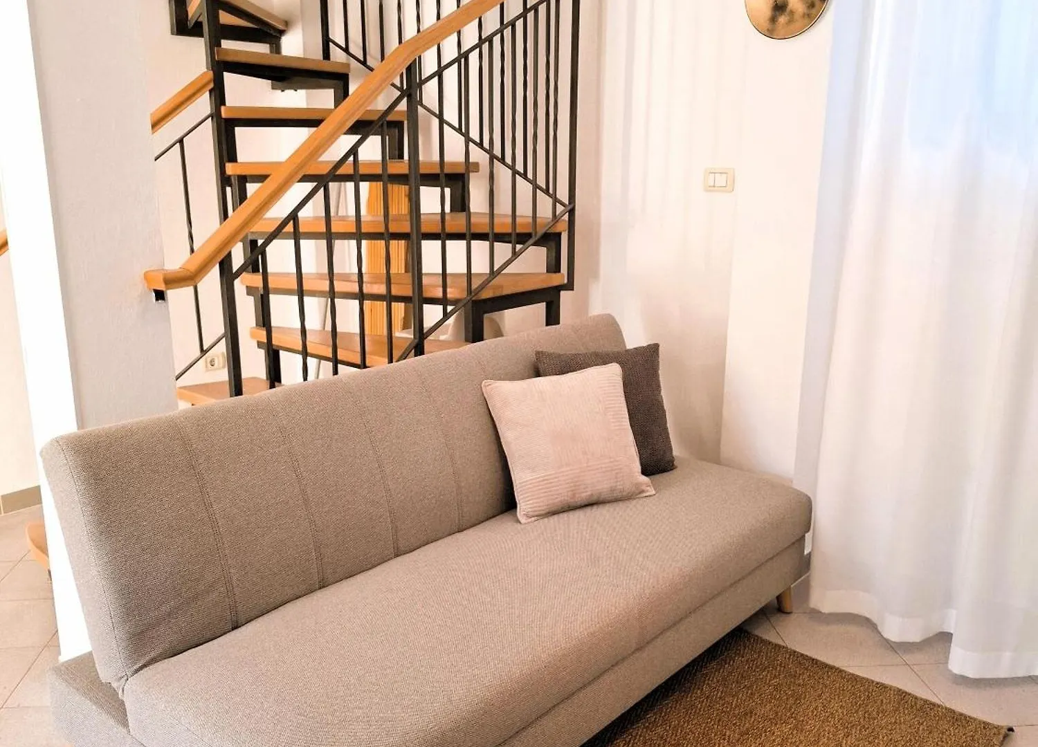 Apartment Relax & Wine Novigrad  0*, Novigrad (Istria) Croatia