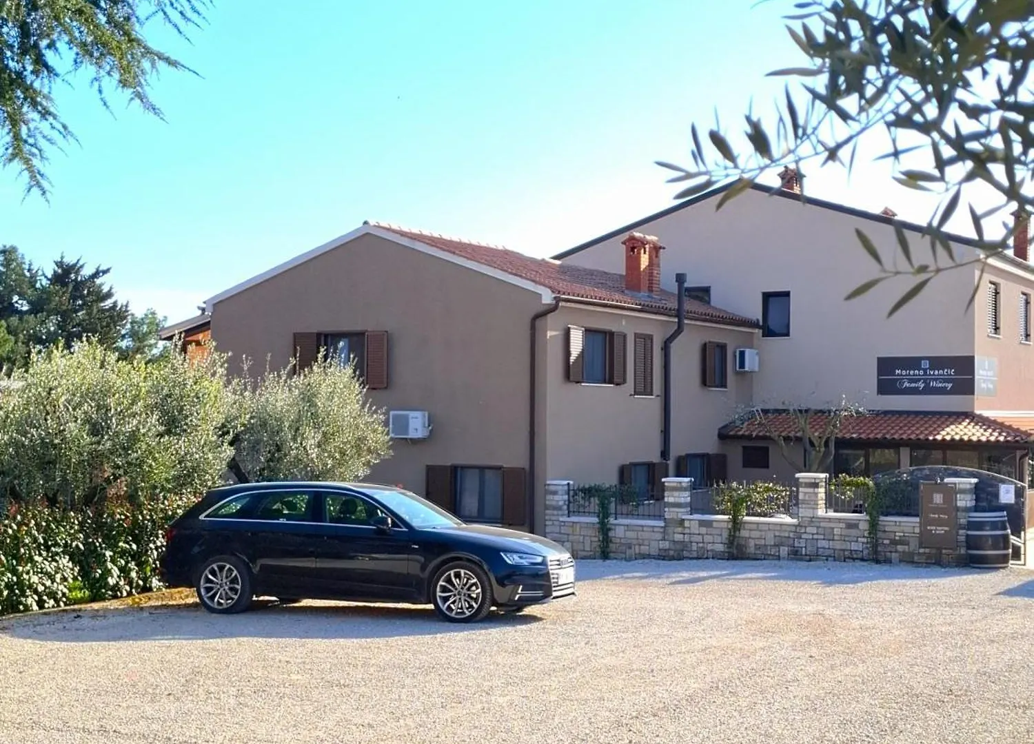 Apartment Relax & Wine Novigrad  Croatia
